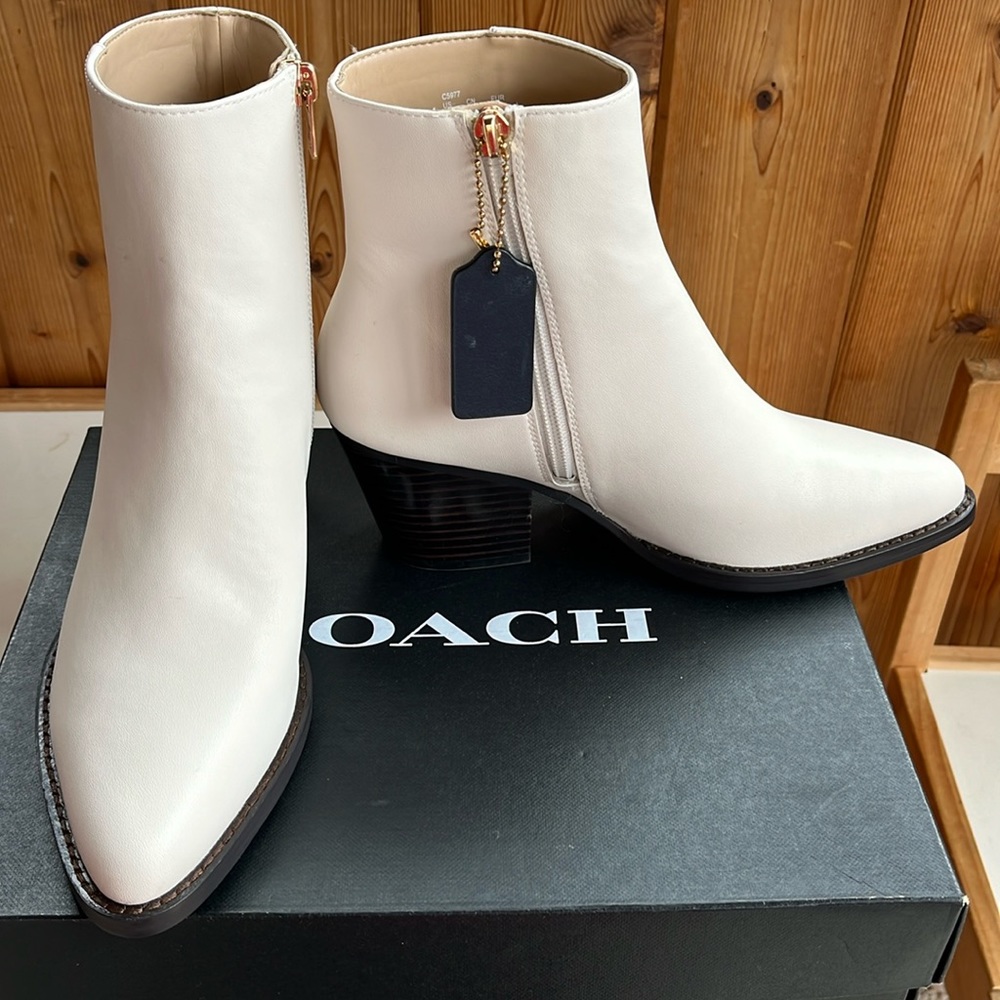 Coach Pacey Leather Bootie size 7.5